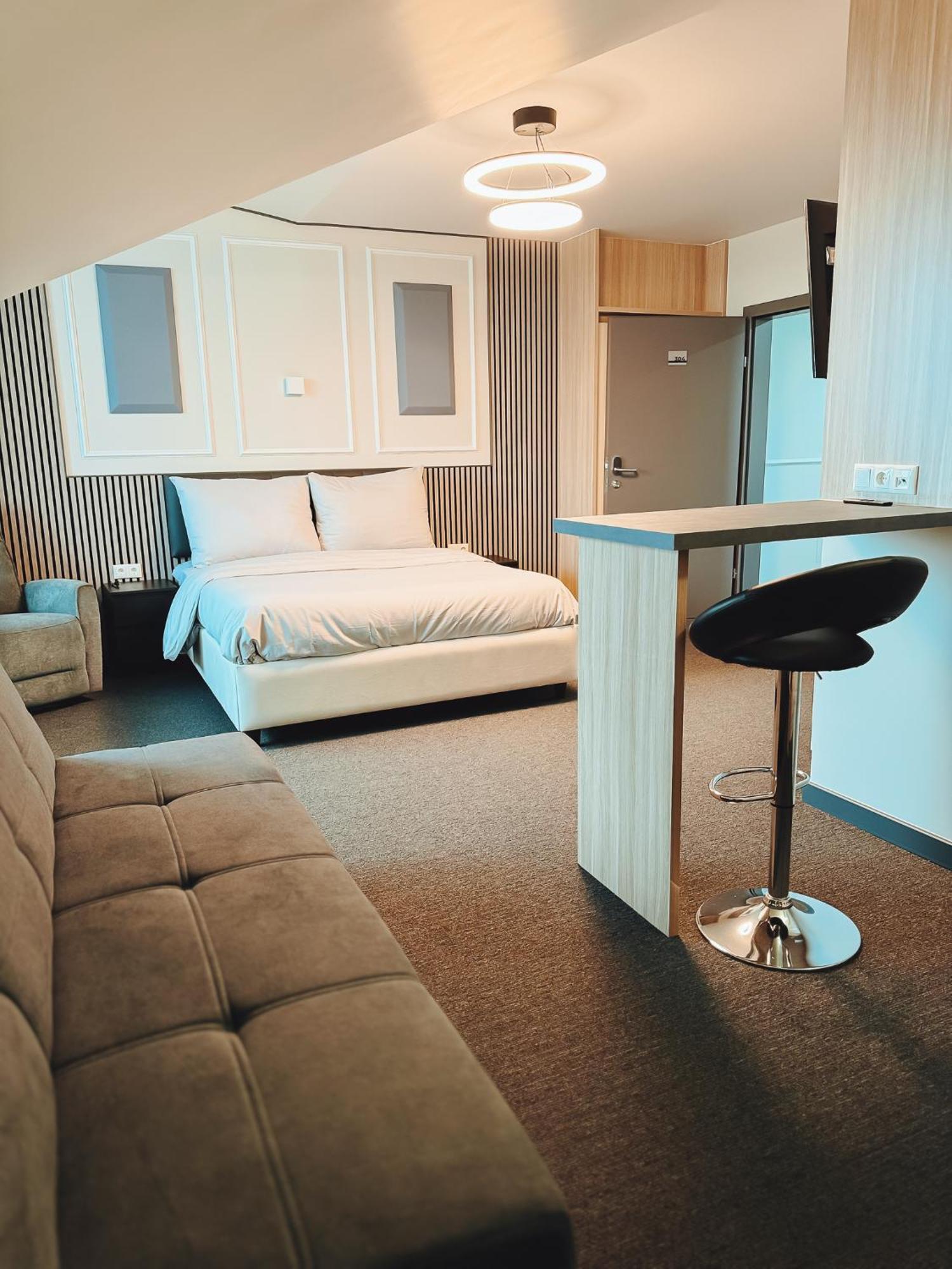 F Hotel 24H Check-In Hörsching Eksteriør billede