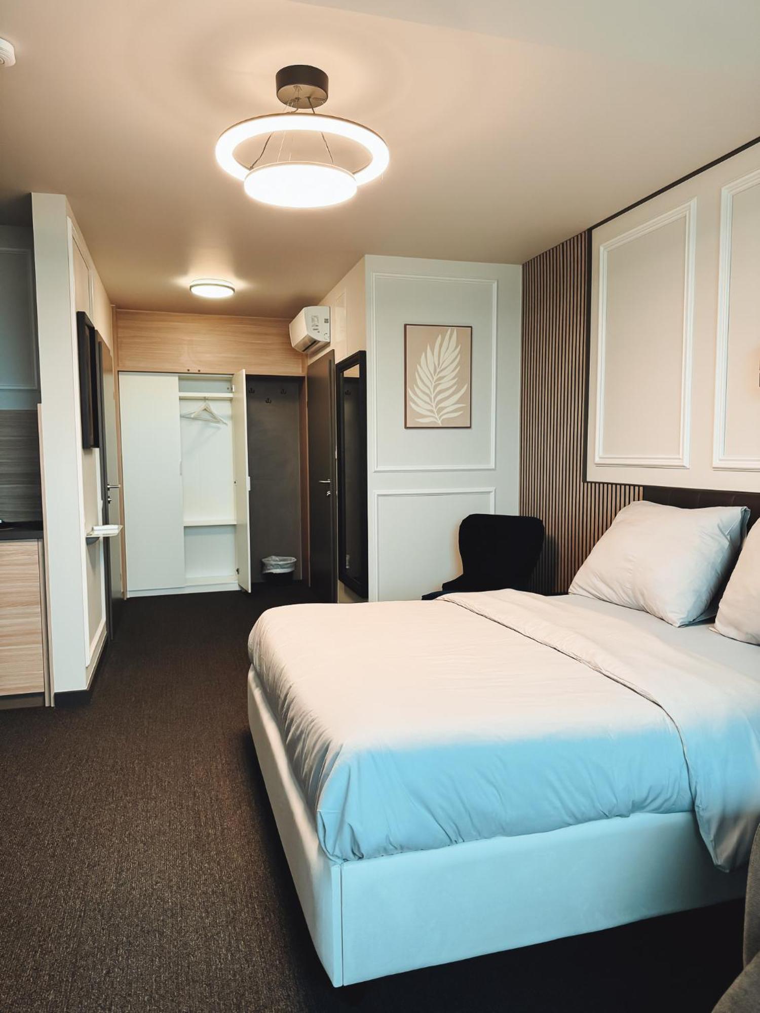 F Hotel 24H Check-In Hörsching Eksteriør billede