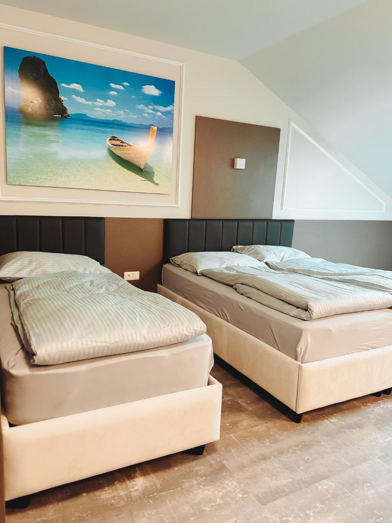 F Hotel 24H Check-In Hörsching Eksteriør billede